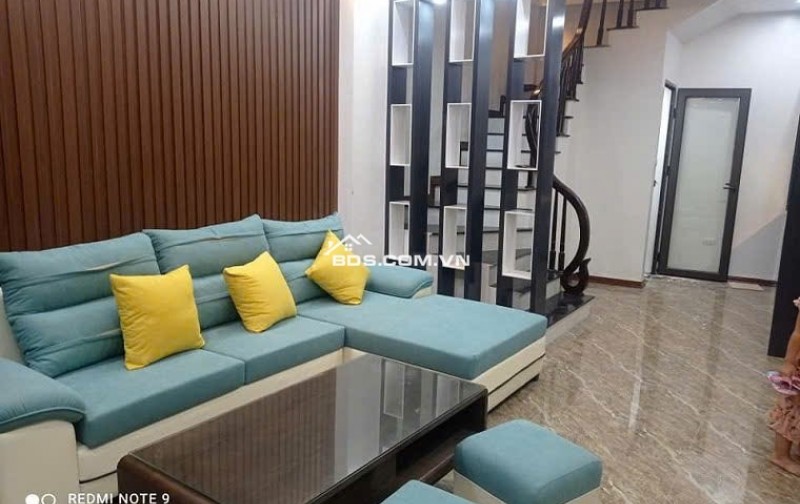 Sập sàn – Bán nhà 6 tầng ngõ 68 Nguyễn văn Linh, phường Thạch Bàn – 30 m2, giá 4,xx tỷ.